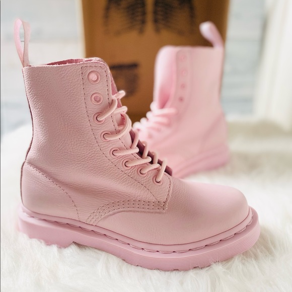 Dr. Martens 1460 Pascal | Chalk Pink - Picture 5 of 13